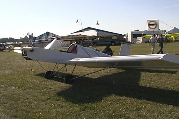 Eureka a legal U.S. ultralight built in Canada on display at EAA's Airventure.