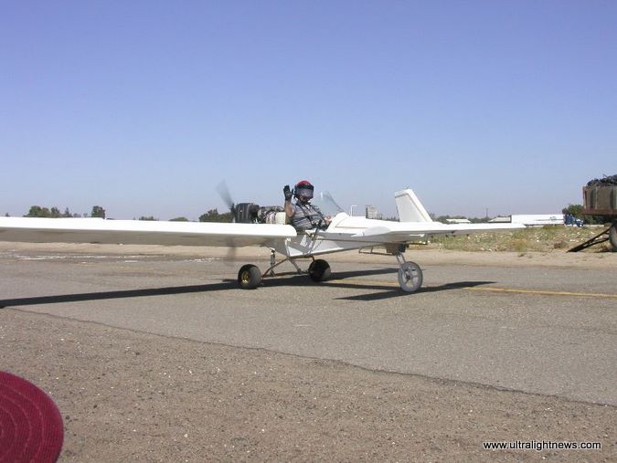 Goldwing ultralight, Gold Wing single place composite ultra lite aircraft, Ultralight News newsmagazine.