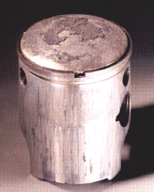 Piston with lubrication failure