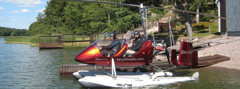 GyroCopter on Full Lotus Floats