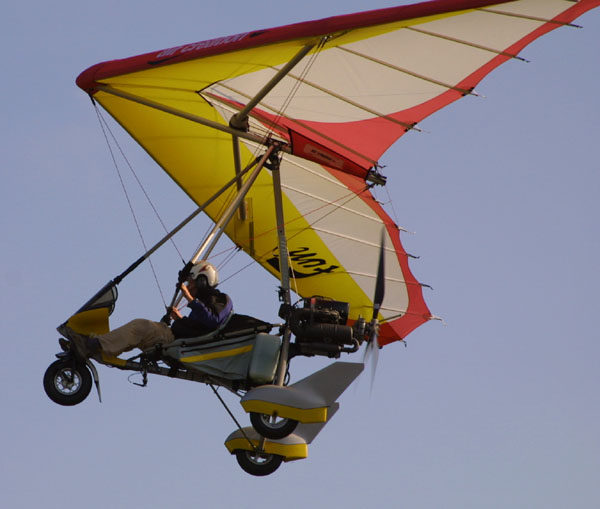 Ultralight Trike flying.