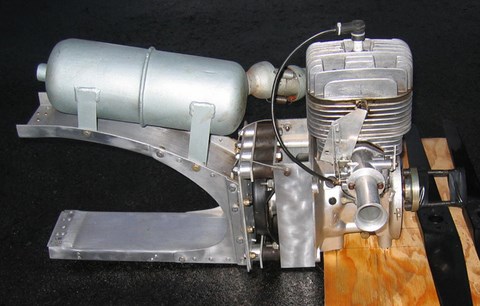 Rotax 185 cc aircraft engine with Lazair ultralight engine mount