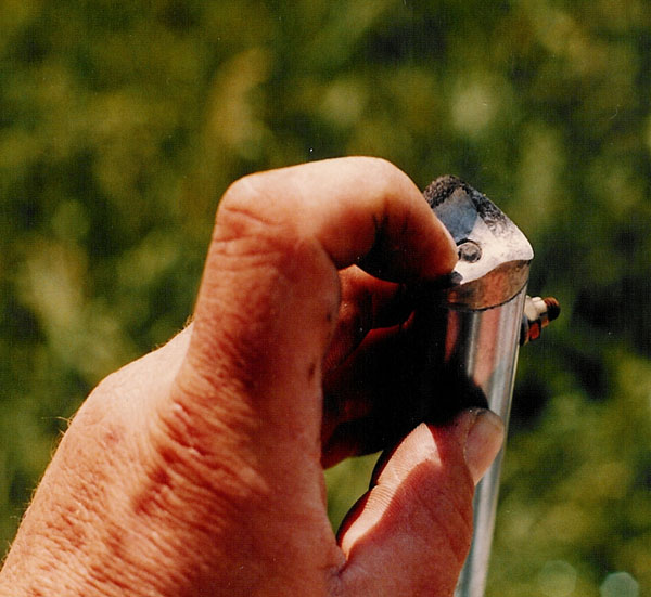 Wing bolt failure on Quicksilver MX and other ultralight aircraft of the same type of design.