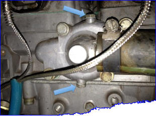 Vent should be at the highest point in an inverted engine installation.