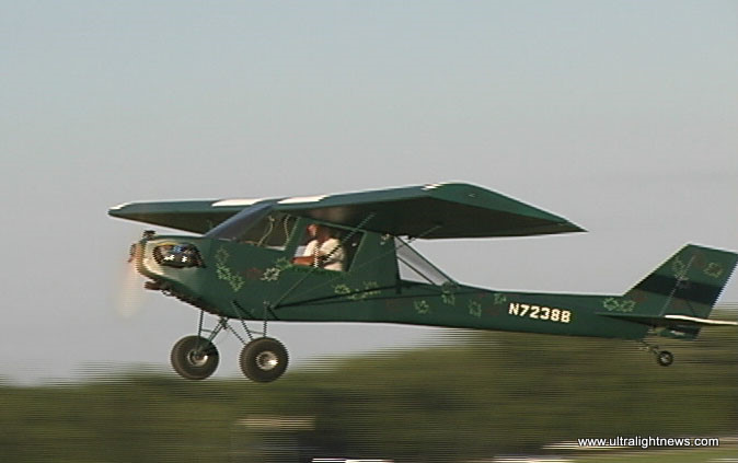 M 19 Flying Squirrel ultralight, M 19 Flying Squirrel ultralight aircraft, M 19 Flying Squirrel ultra lite plane, Ultralight News newsmagazine.