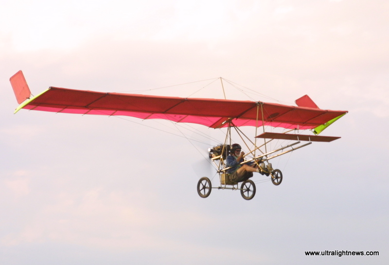 DFE Ascender 111-B, DFE Ultralights Ascender 111B single place ultralight aircraft kit, Pterodactyl ultralight Jack McCornack, Ultralight News newsmagazine.