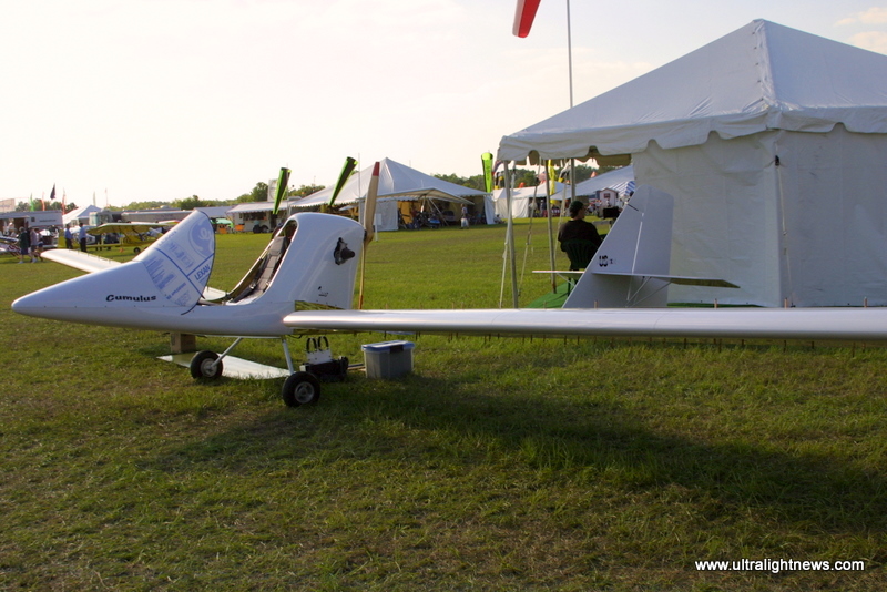 Cumulus ultralight motorglider pictures, Cumulus motorglider ultra lite aircraft images, Cumulus ultralight plane photographs, Ultralight News newsmagazine.