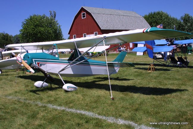 Raceair Designs Skylite ultralight, Ed Fisher's Skylite single place ultralight aircraft, Raceair Skylite ultralight aircraft kit, Raceair Designs Skylite ultra lite plane, Ultralight News newsmagazine.