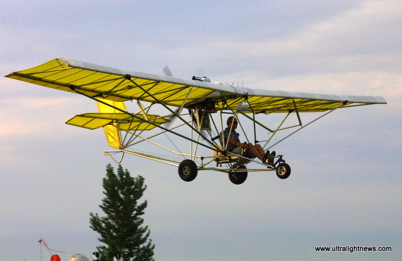 Quicksilver Sprint experimental aircraft pictures, Quicksilver Sprint amateur built aircraft specifications, Quicksilver Sprint homebuilt aircraft specifications and photographs, Ultralight News newsmagazine.