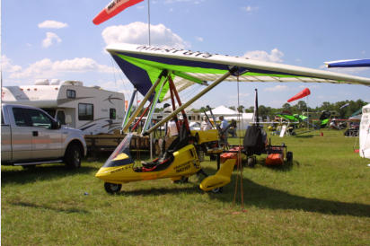 NorthWing trikes makes both two seat and single seat trikes.